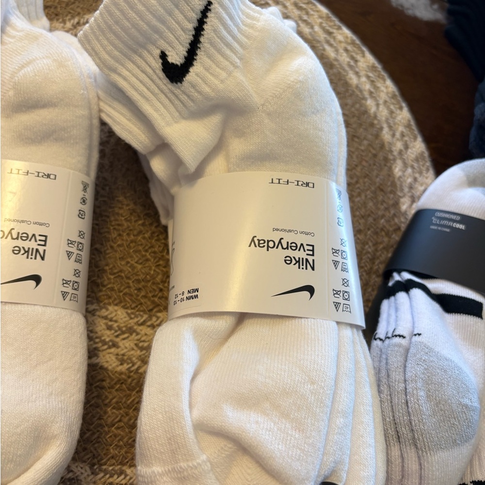 Nike Everyday White Athletic Socks